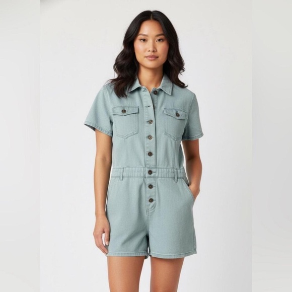 Lioness Pants - NWT Lioness Short Sleeve Khaki Green Romper